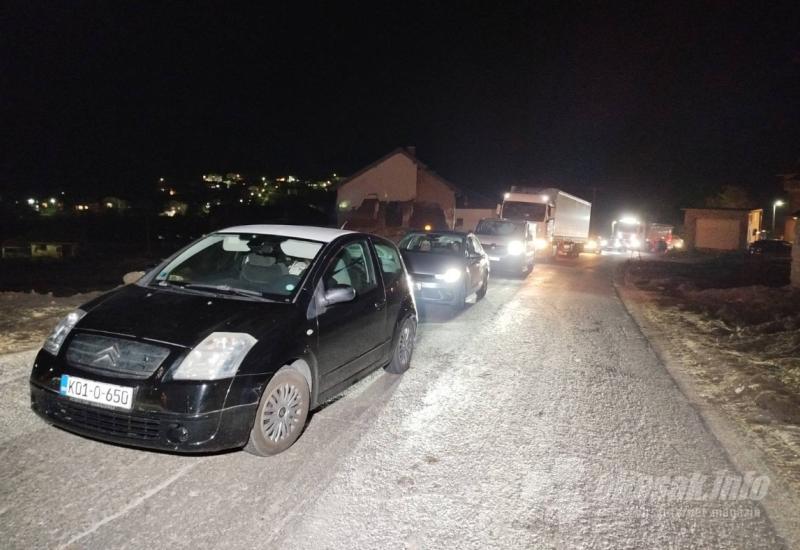 Blokada M17 nakratko - Jablanica: Mještani blokirali M17 na 15 minuta, nezadovoljni ishodom sastanka